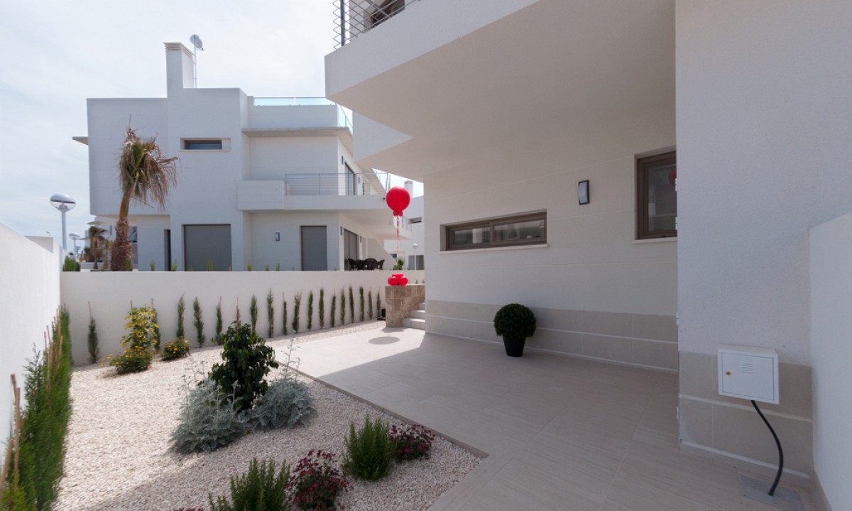 Semi-Detached Villa - Ivory / Costa Blanca